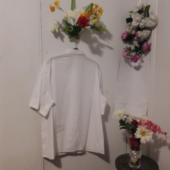 1 ADORABLE  SIMON JERSEY BUTTON DOWN SHIRT SIZE 24 ($40) (COLOR WHITE) - Picture 3 of 3